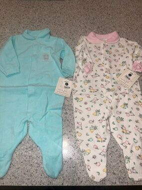 2 carters Vintage sleepers